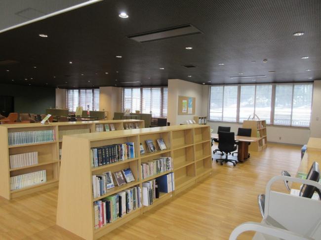 湯之谷公民館図書室