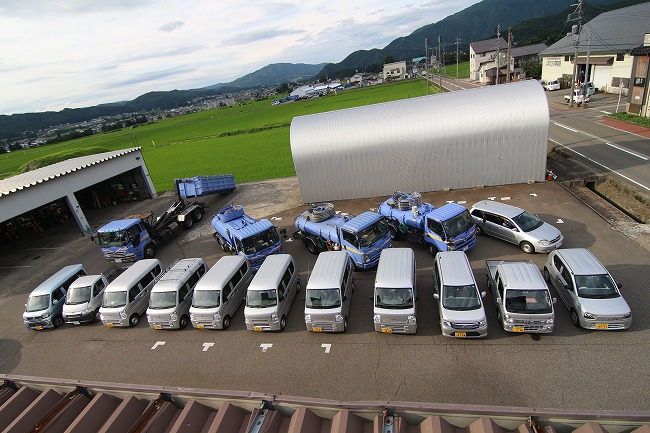 本社駐車場の写真