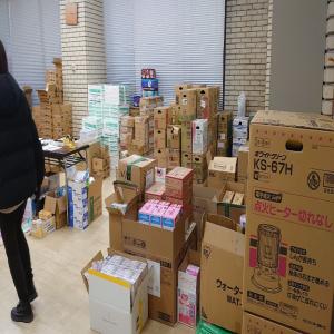 七尾市役所内の様子。ヒーターが並んでいる。