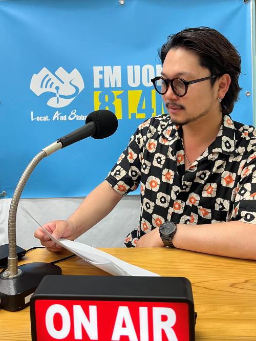 スタジオで語る星野裕矢さん