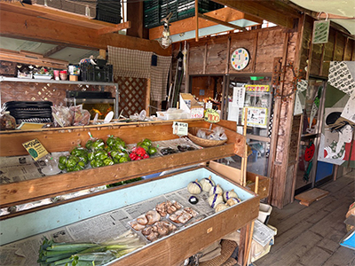 【直売所】野菜ハウス　店内