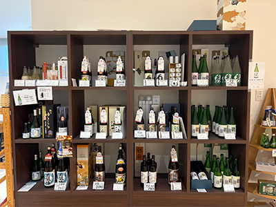 【直売所】まちの駅 魚沼　酒棚