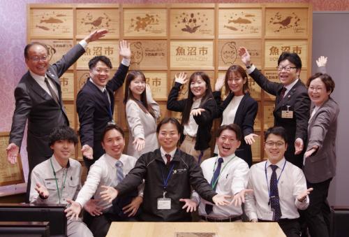 市長・副市長と製作メンバー