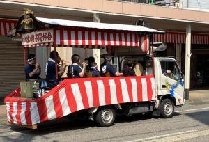 小出屋台囃子　後ろから